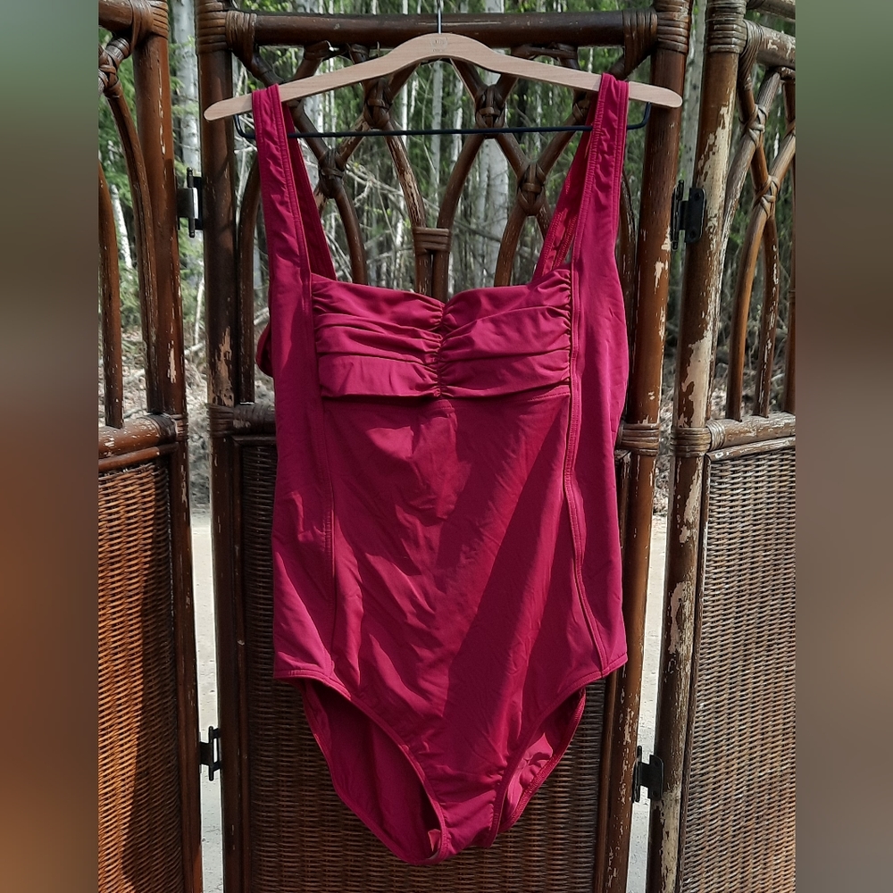 🌟3/50 Calvin Klein One Piece Swimsuit